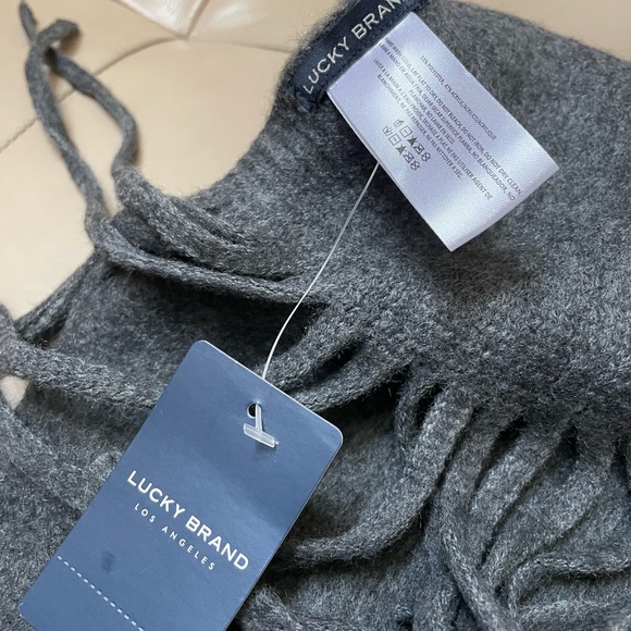 NWT Lucky Brand Charcoal Gray Brushed Knit Fringe Scarf - Picture 7 of 7